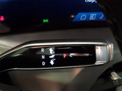 New 2026 Cadillac Vistiq Luxury image 25