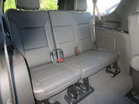 New 2026 GMC Yukon XL Elevation w/ Elevation Premium Package image 18