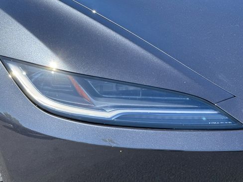 Used 2025 Tesla Model 3 Long Range RWD image 10