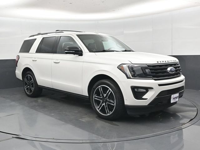 Used 2021 Ford Expedition Limited AWD/4WD image 1