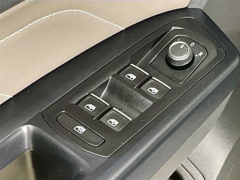 Used 2021 Volkswagen Atlas Cross Sport SEL w/ Cross Sport MDO Package AWD/4WD image 22