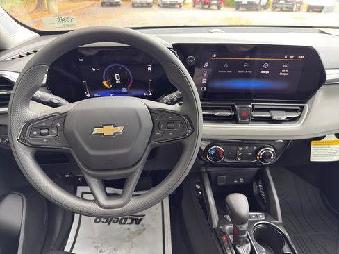 New 2026 Chevrolet TrailBlazer LT image 9