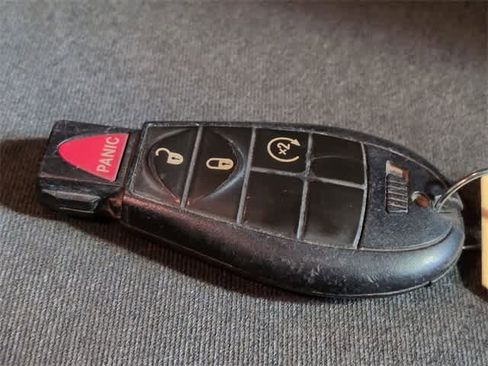 Used 2018 Jeep Cherokee Sport w/ Cold Weather Group image 32