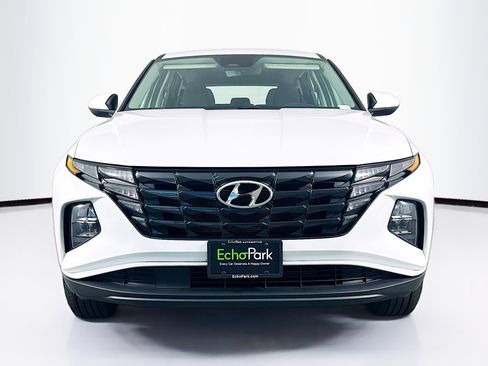 Used 2022 Hyundai Tucson SE AWD/4WD image 2