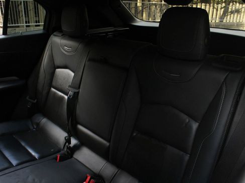 Used 2023 Cadillac XT4 Premium Luxury AWD/4WD image 18