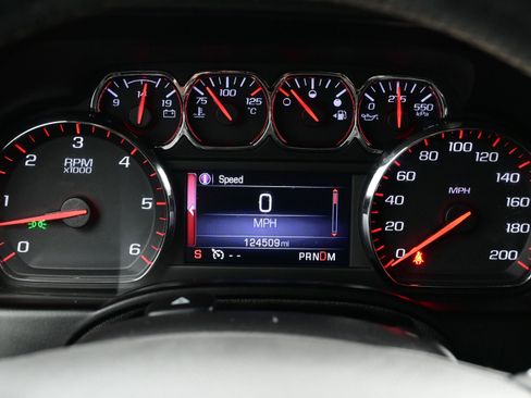 Used 2016 GMC Yukon XL SLT image 25