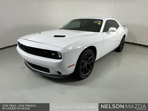 Used 2021 Dodge Challenger SXT w/ Blacktop Package image 4