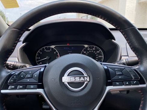 Used 2024 Nissan Altima 2.5 SR FWD image 14