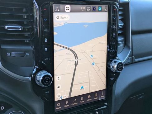 New 2026 RAM 1500 4x4 Crew Cab image 18