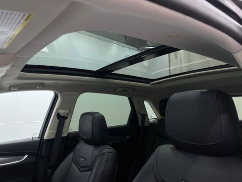 Used 2018 Cadillac XT5 Premium Luxury image 13