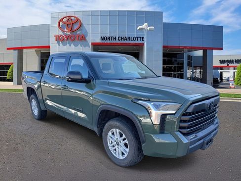 Used 2023 Toyota Tundra SR5 w/ SR5 Premium Package image 3