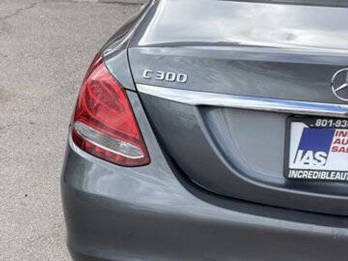 Used 2017 Mercedes-Benz C 300 Sedan image 6
