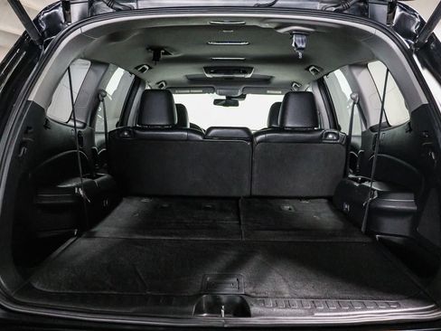 Used 2017 Honda Pilot Touring image 27