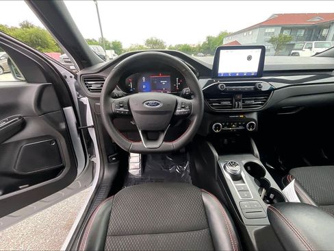 Used 2025 Ford Escape ST-Line FWD image 6