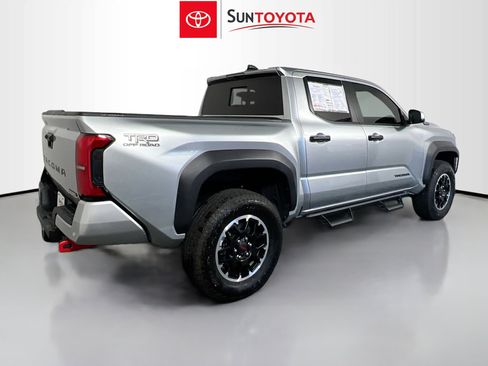 Used 2024 Toyota Tacoma TRD Off-Road w/ TRD Off Road Upgrade Package image 4