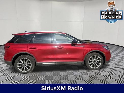Used 2022 Lincoln Corsair AWD w/ Premium Package image 7