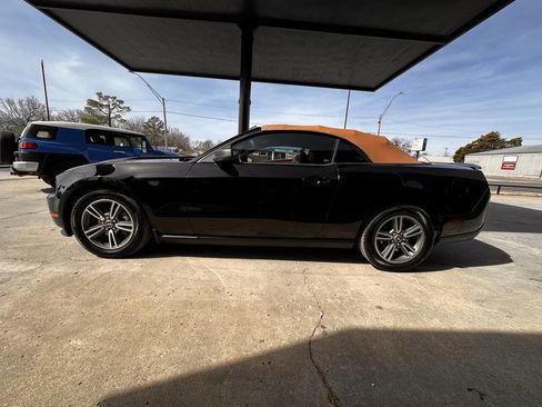 Used 2010 Ford Mustang Premium image 5