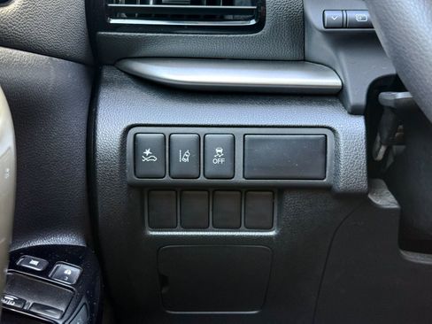 Used 2022 Mitsubishi Eclipse Cross LE AWD/4WD image 32