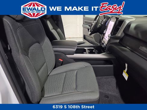 New 2026 RAM 1500 Big Horn AWD/4WD image 9