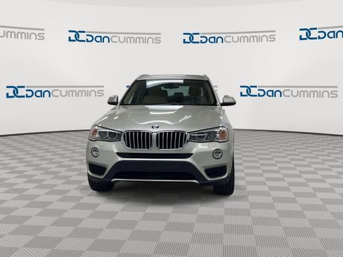 Used 2017 BMW X3 xDrive28i image 3