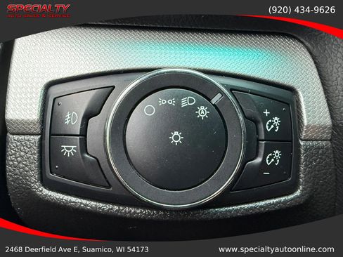 Used 2015 Ford Explorer XLT AWD/4WD image 28