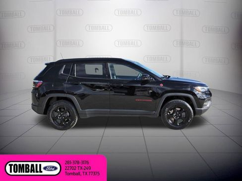 Used 2023 Jeep Compass Trailhawk image 8