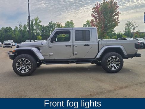 Used 2020 Jeep Gladiator Overland AWD/4WD image 24