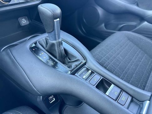 Certified 2023 Honda HR-V LX image 29