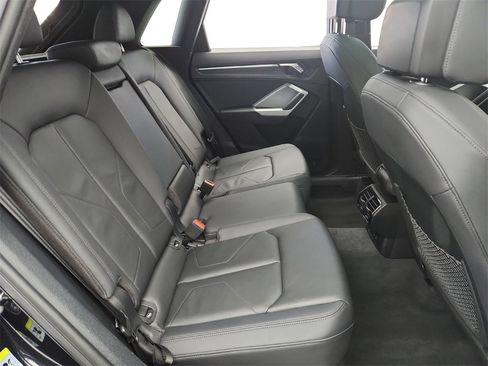 Used 2023 Audi Q3 2.0T Premium Plus image 31