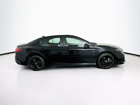 Used 2025 Toyota Camry SE FWD image 10