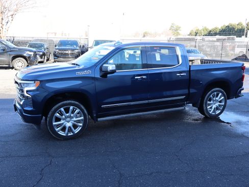 Used 2022 Chevrolet Silverado 1500 High Country w/ High Country Premium Package image 5