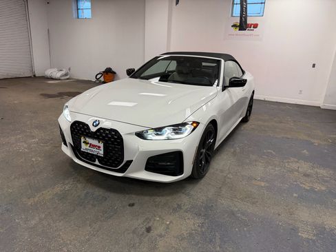 Used 2022 BMW 430i xDrive Convertible w/ M Sport Package image 2