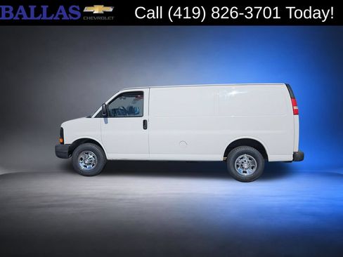 Used 2014 Chevrolet Express 2500 RWD image 5