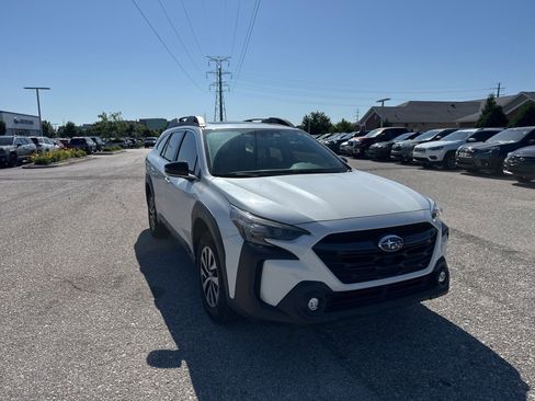 Certified 2024 Subaru Outback Premium w/ Popular Package #1 AWD/4WD image 4