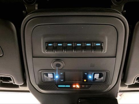 Used 2024 Ford Bronco Wildtrak AWD/4WD image 34