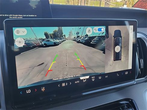 Certified 2025 Ford Expedition Active image 9