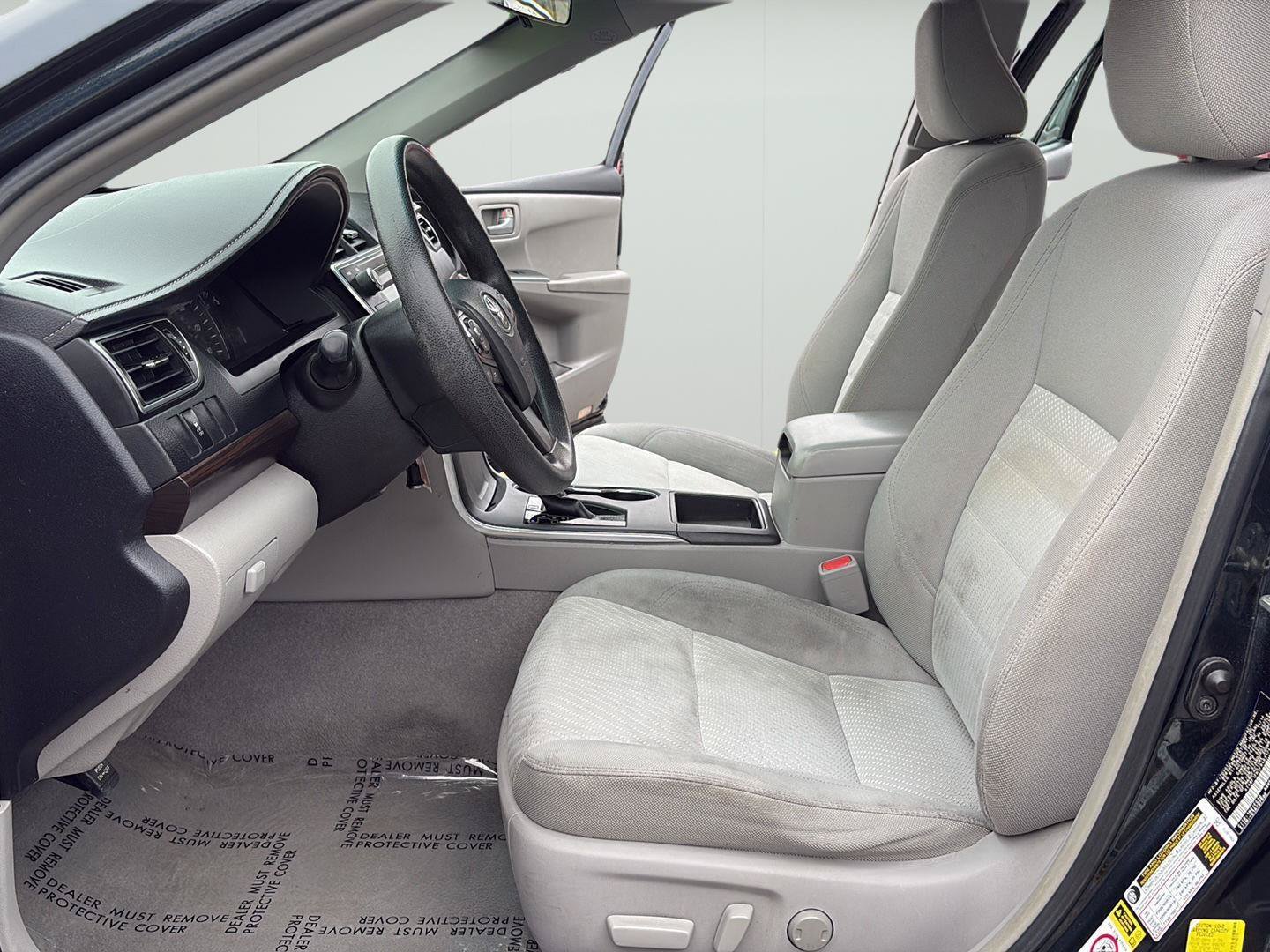 Used 2015 Toyota Camry FWD image 7