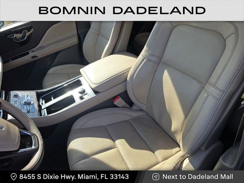 Used 2023 Lincoln Aviator Reserve image 17