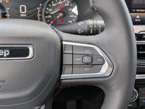 Certified 2025 Jeep Compass Latitude w/ Convenience Group AWD/4WD image 25