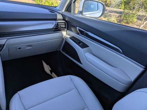 New 2025 Kia Telluride S image 23