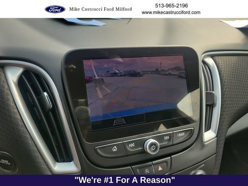 Used 2025 Chevrolet Malibu RS FWD image 15