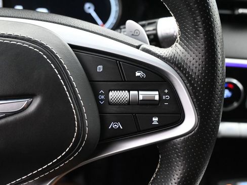 Used 2025 Genesis Electrified GV70 AWD/4WD image 21