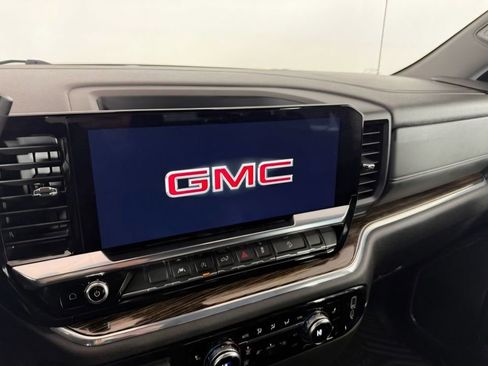 Used 2024 GMC Sierra 1500 Elevation w/ X31 Off-Road Package AWD/4WD image 17