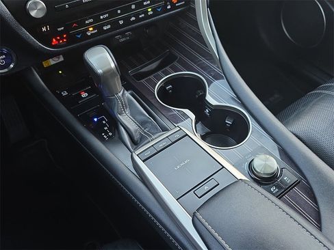 Used 2022 Lexus RX 450hL Luxury w/ Cold Area Package (CT) image 26