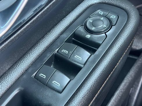 Used 2019 GMC Terrain SLE w/ Driver Convenience Package AWD/4WD image 32