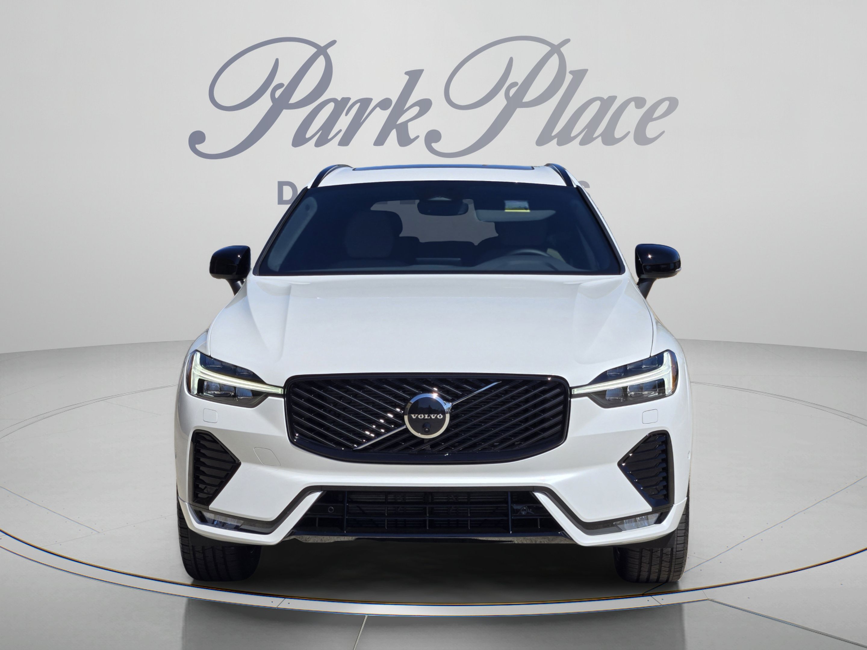 Used 2026 Volvo XC60 B5 Plus w/ Protection Package Premier AWD/4WD image 9