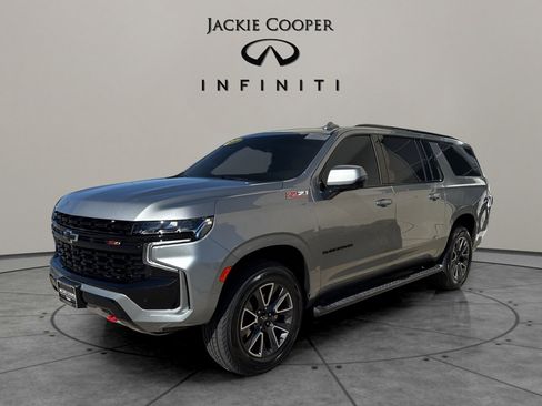 Used 2024 Chevrolet Suburban Z71 w/ Luxury Package image 1