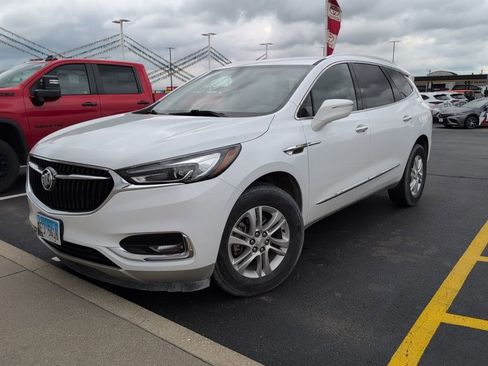Used 2020 Buick Enclave Essence FWD image 5