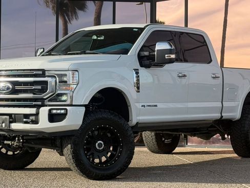 Used 2022 Ford F250 Platinum w/ Tremor Off-Road Package AWD/4WD image 4
