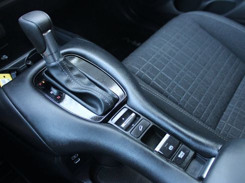 Used 2026 Honda HR-V LX image 15
